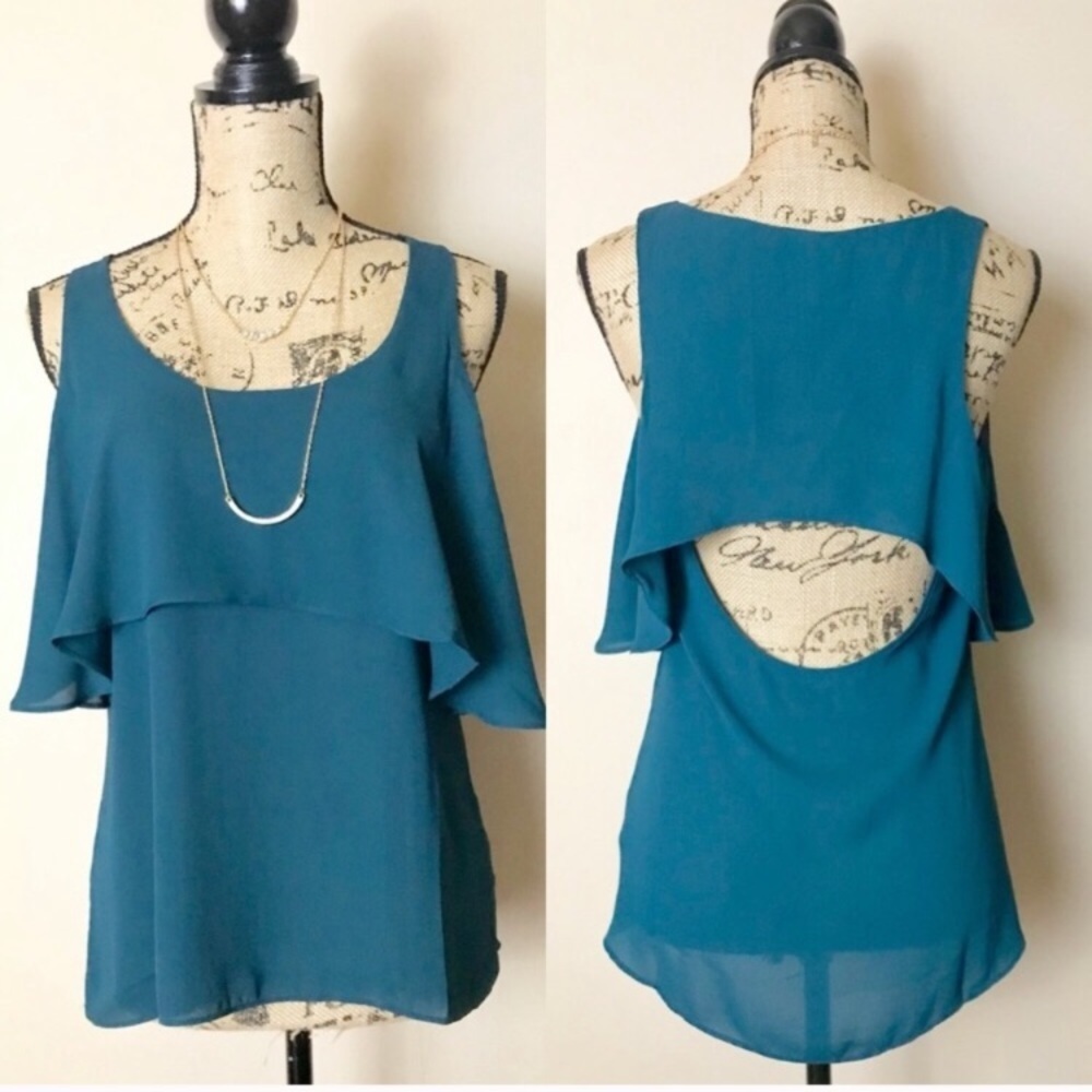 •Forever 21• chiffon cutout tank {D29}